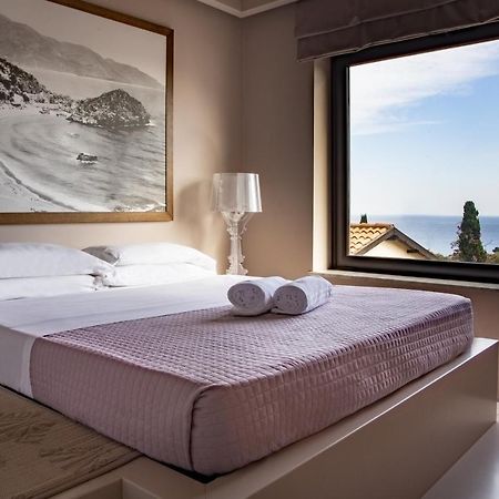 Fenetre Sur Le Blue Apartment ตาออร์มินา ภายนอก รูปภาพ
