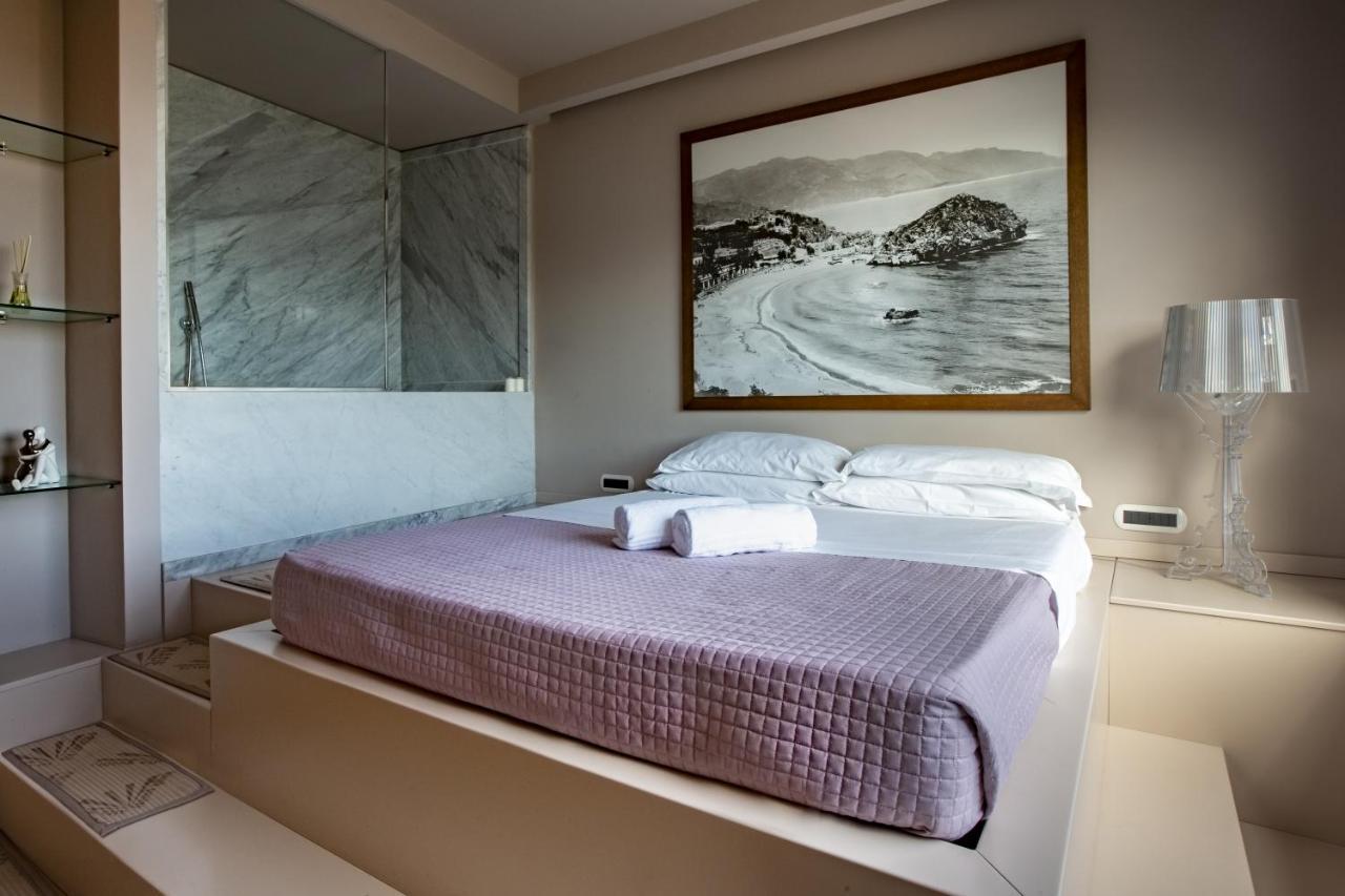 Fenetre Sur Le Blue Apartment ตาออร์มินา ภายนอก รูปภาพ