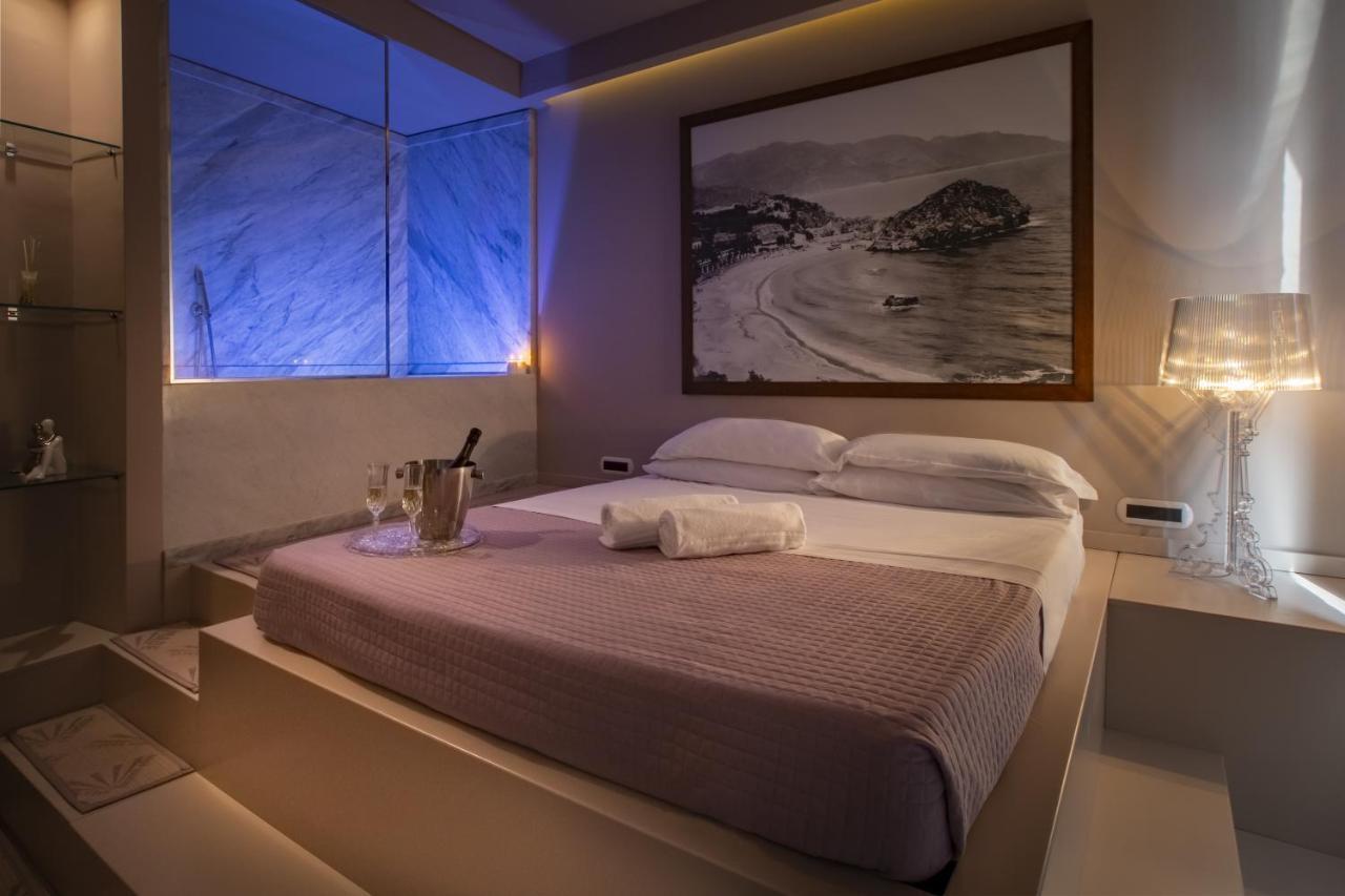 Fenetre Sur Le Blue Apartment ตาออร์มินา ภายนอก รูปภาพ